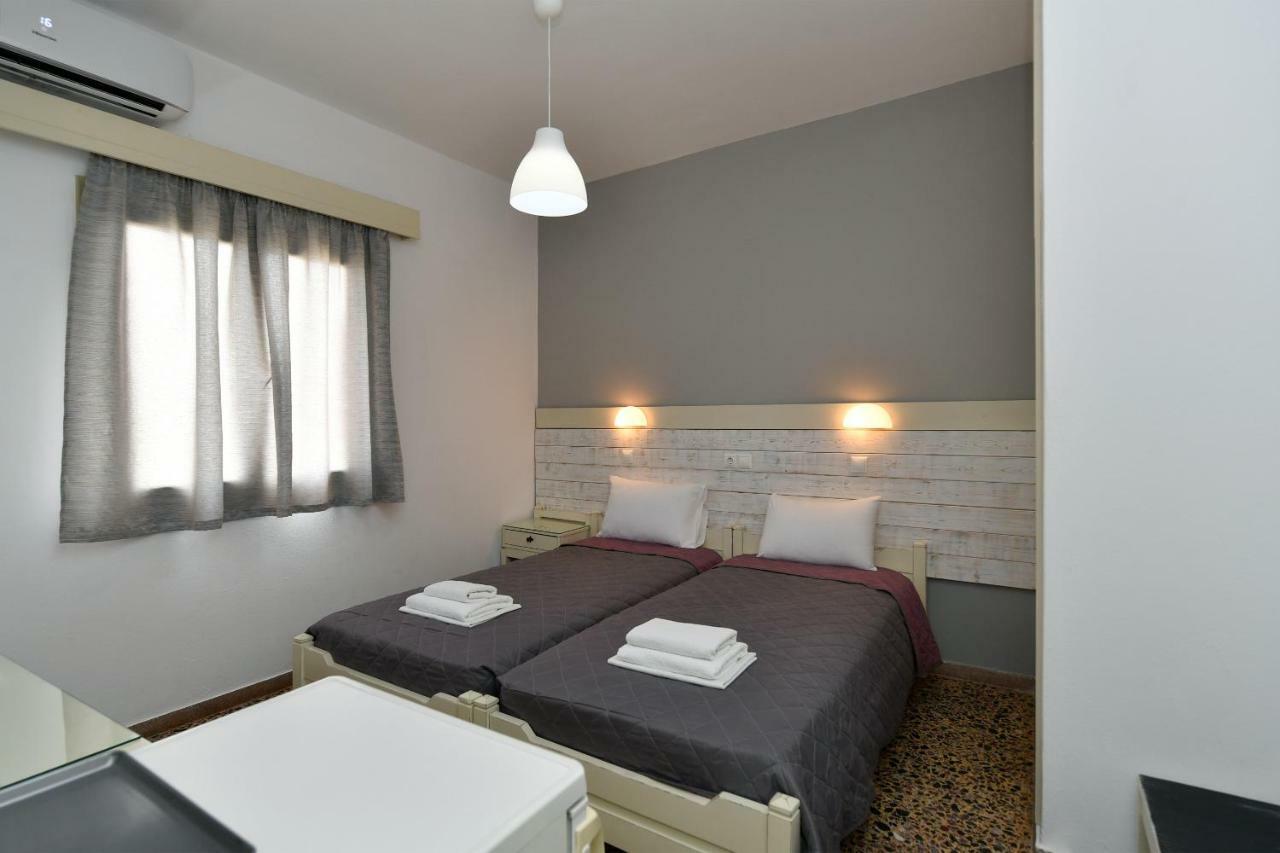 Hotel Mary Науса Екстер'єр фото