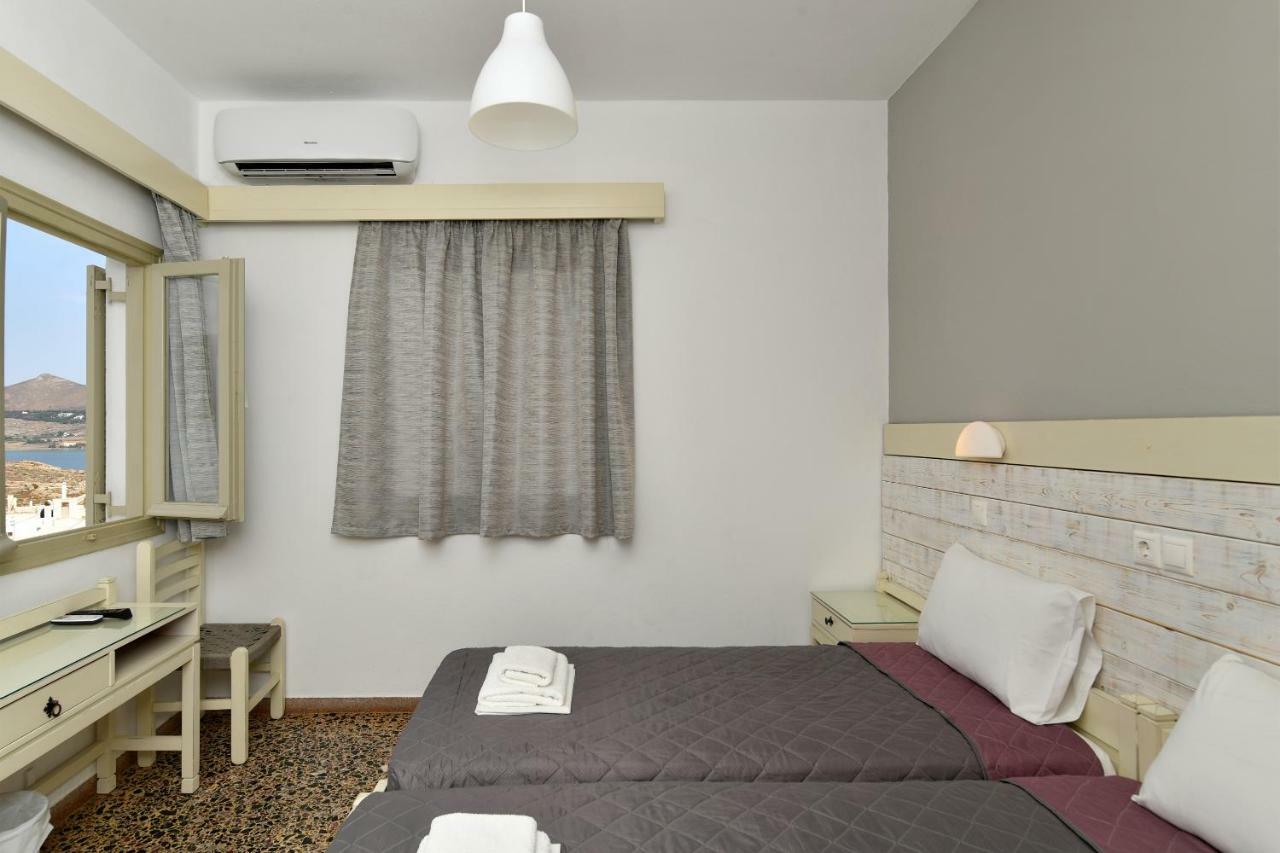 Hotel Mary Науса Екстер'єр фото