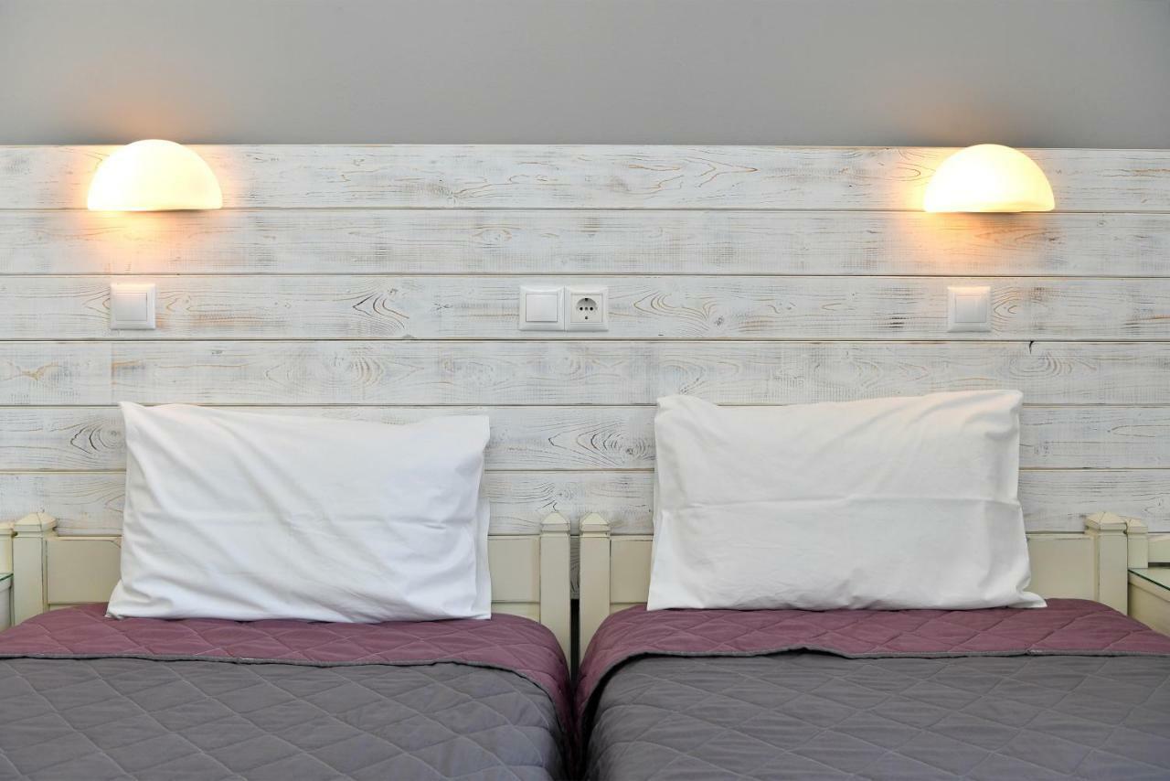 Hotel Mary Науса Екстер'єр фото