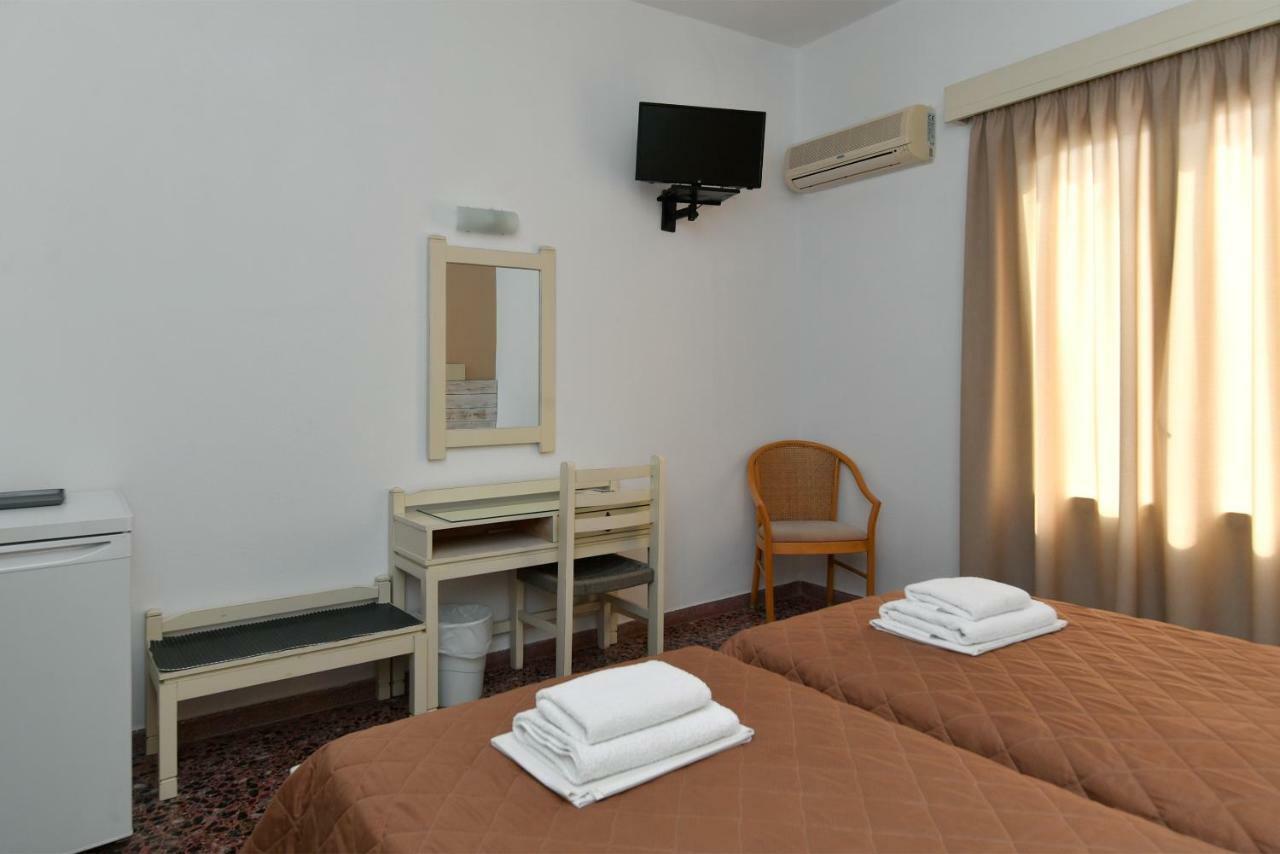 Hotel Mary Науса Екстер'єр фото